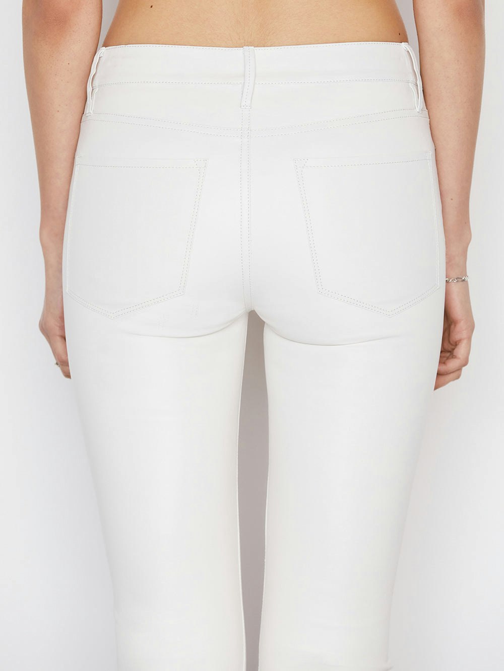 back view alt:fit2